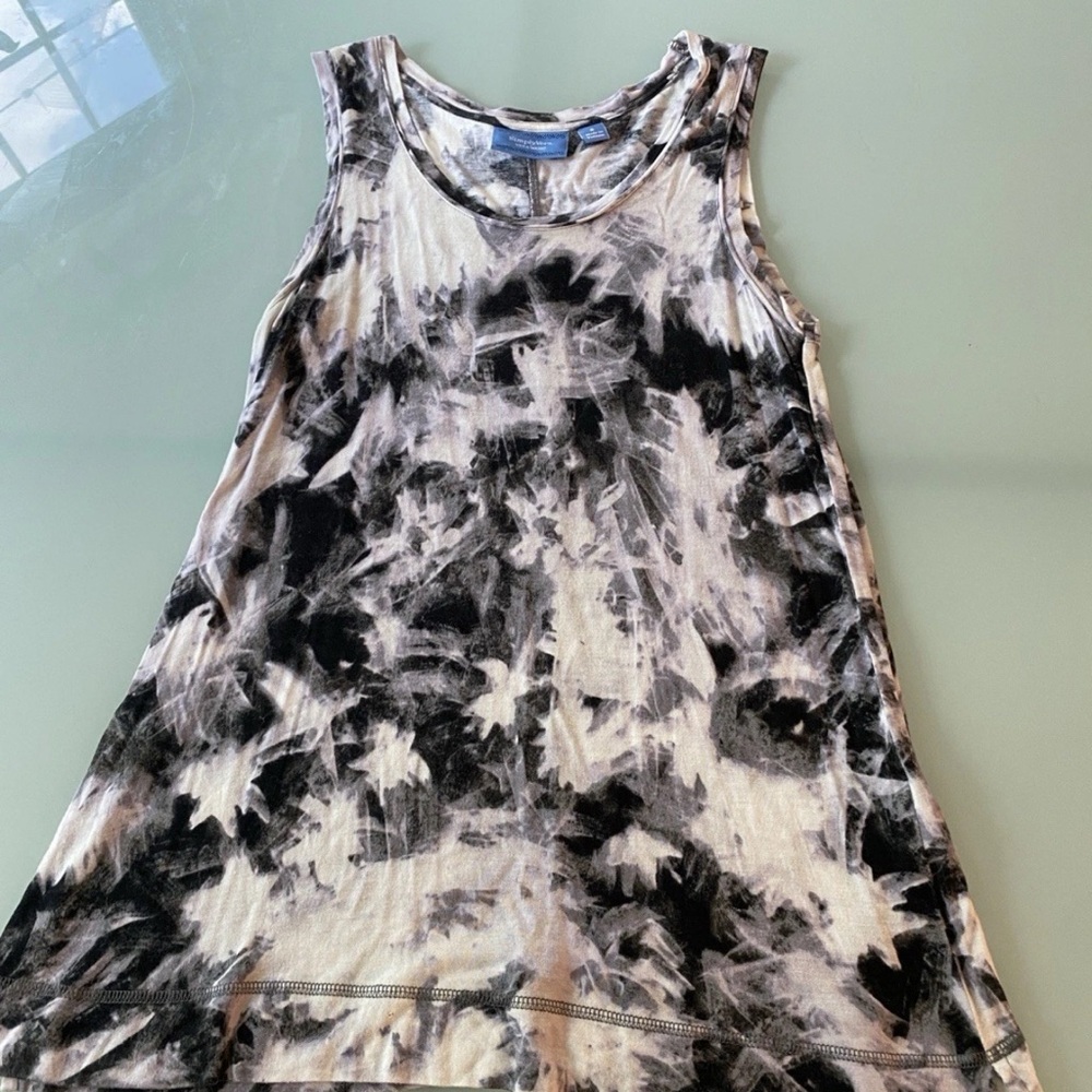 Simply Vera Vera Wang Black and White Tank Top